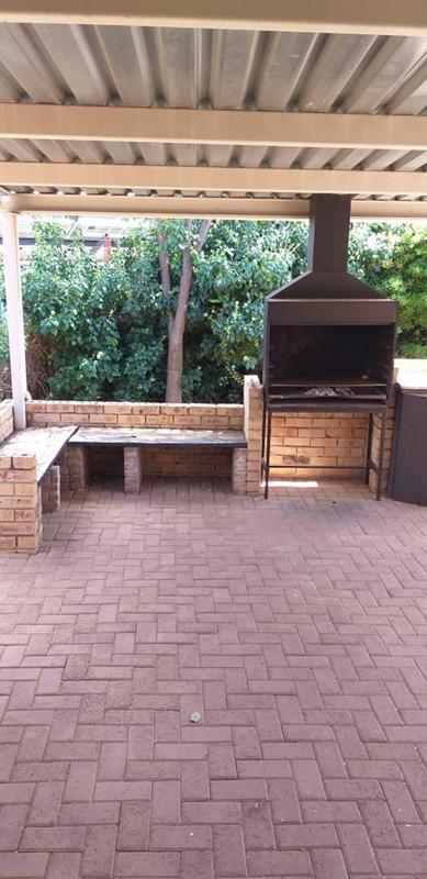 4 Bedroom Property for Sale in Pellissier Free State